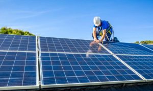 Installation et mise en production des panneaux solaires photovoltaïques à Montrabe